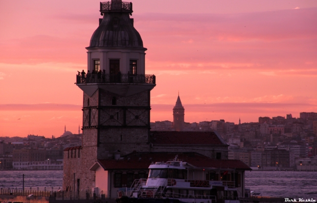 Istanbul ... by Berk Keskin