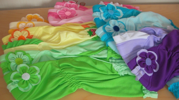 hijab sweet baby 3euros pour bébé de 1 à 2 ans à porter ponctuellement pour une sortie famille au masjid par exemple histoire de faire craquer tout le monde, à croquer...