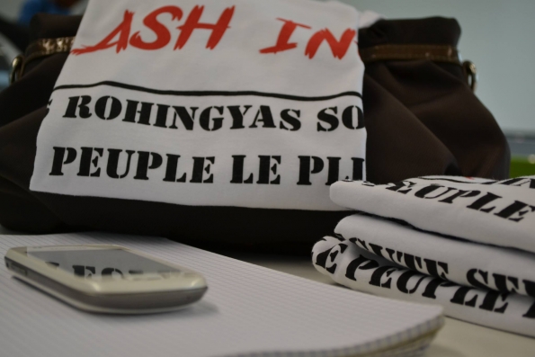 As salam 3alaykoum ! Si la presse n'en parle pas, soyons nous-mêmes le média ! Nous organisons une distribution de t-shirts pour sensibiliser sur le génocide en Birmanie. Pourquoi un t-shirt ? Bin c'est tout simplement un excellent moyen de véhiculer sur soi l'info : ).