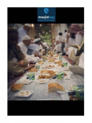 Ceux a qui Allah a permis de visiter la Mecque et Medine pendant ramadan comprendrons la force de cette photo...