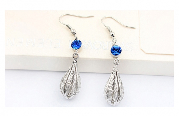 Boucles d'oreilles cristal

http://www.merveilledebijoux.fr/fr/boucles-d-oreilles/111-boucles-d-oreilles-cristal.html
