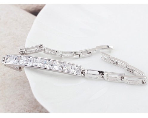 Bracelet zirconia
http://www.merveilledebijoux.fr/fr/bracelets/110-bracelet-zirconia.html