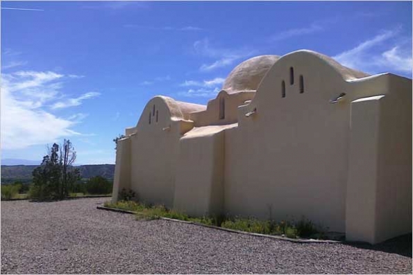 Réponse 6 : La mosquée se situe à Abiquiu au Nouveau Mexique
